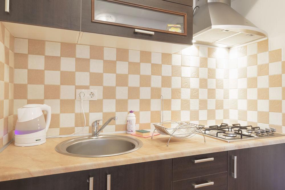 Knights Court Hotel Рига Екстериор снимка