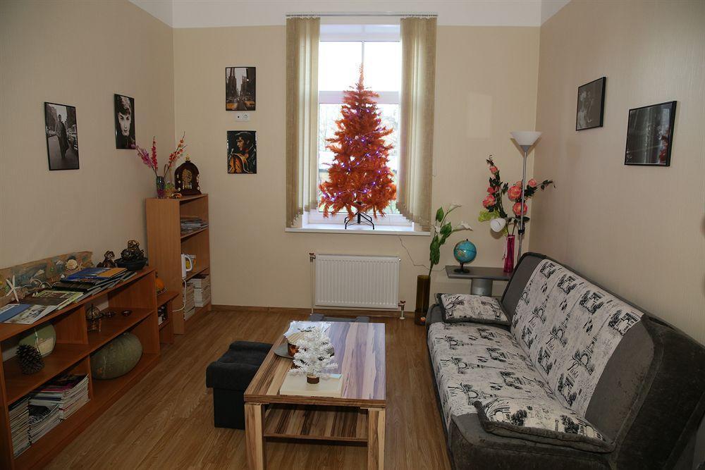Knights Court Hotel Рига Екстериор снимка
