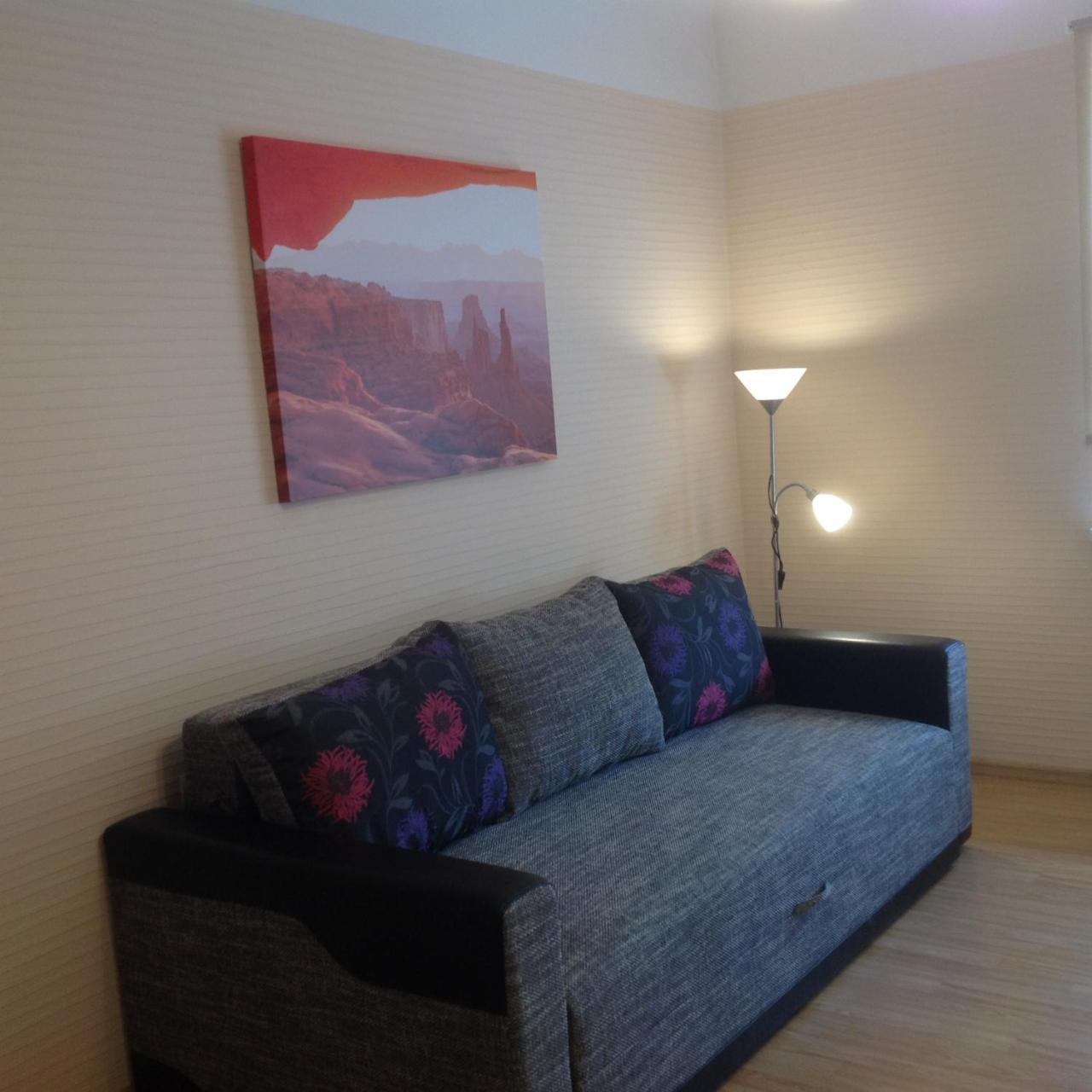 Knights Court Hotel Рига Екстериор снимка